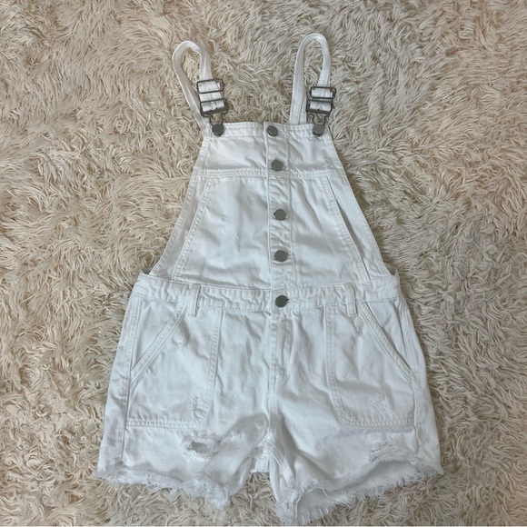 Blanknyc white denim overalls shorts distressed SZ 27 back cut-out double pocket - Picture 1 of 12